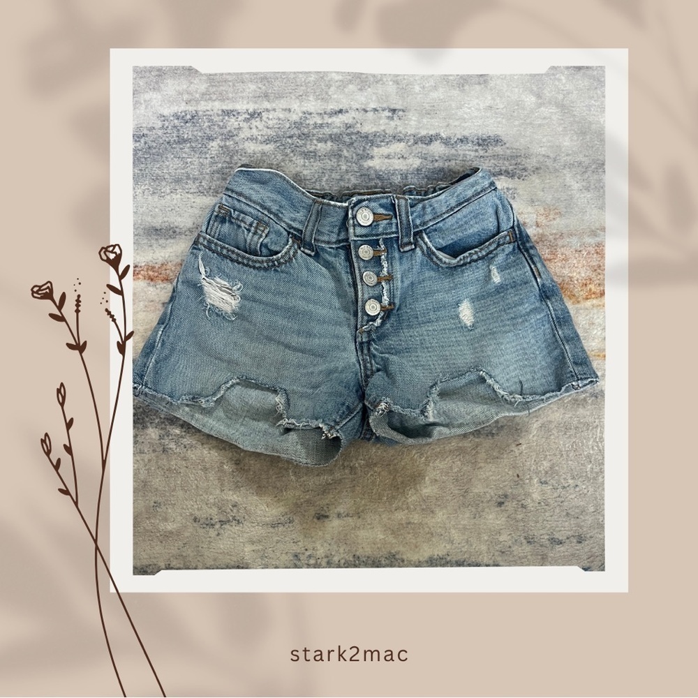 (087)Old Navy Distressed Denim Shorts